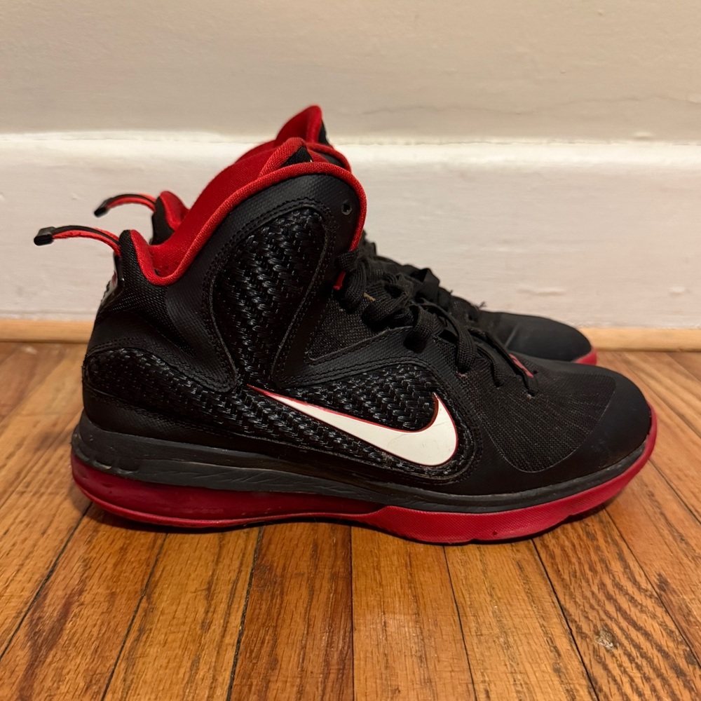 Nike LeBron 9 - Red/Black